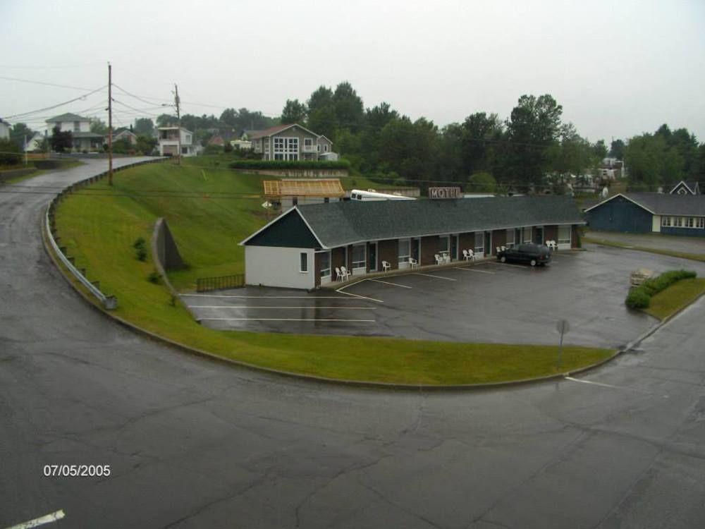 Motel Royal Cabano Exterior foto