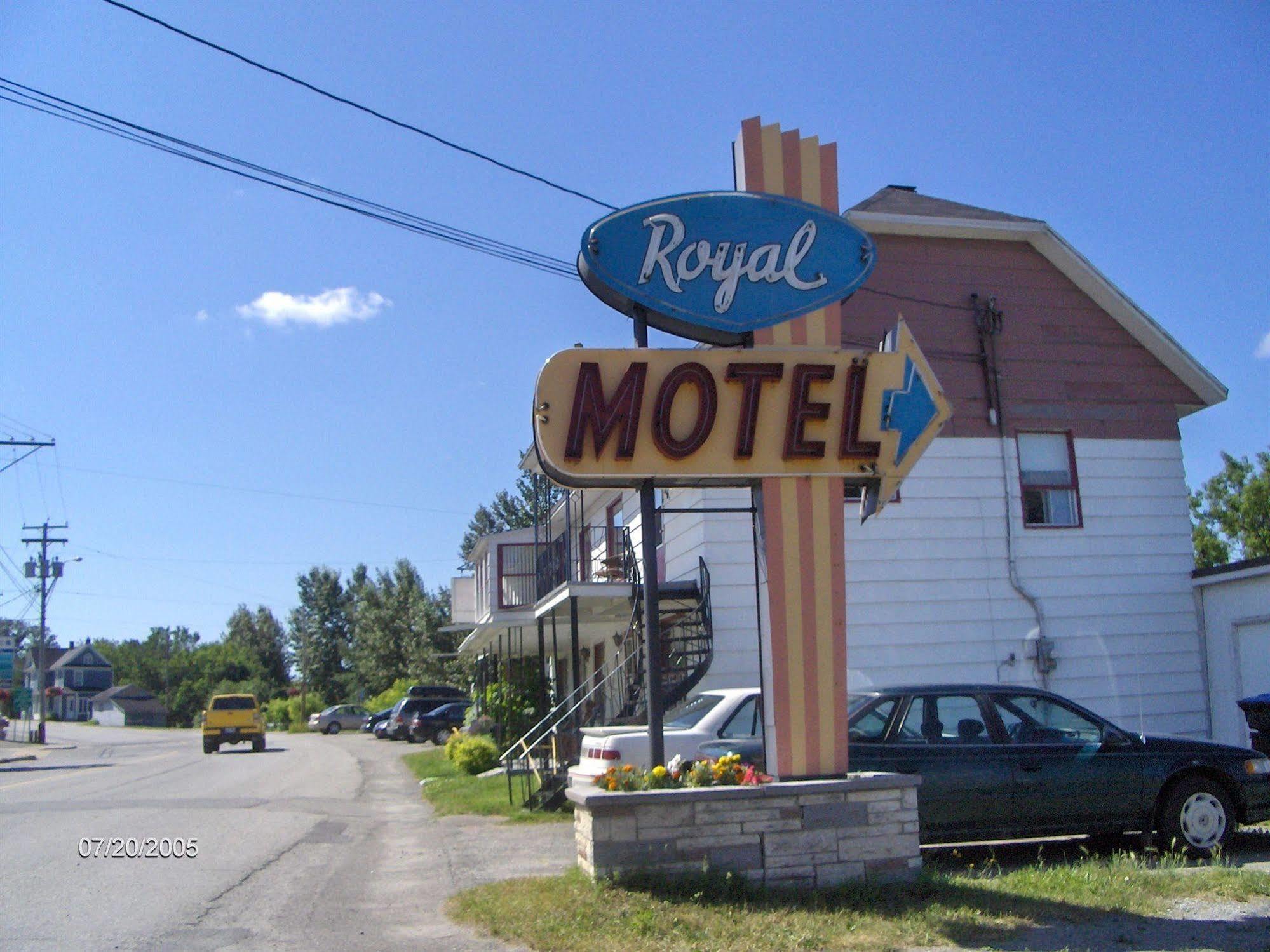 Motel Royal Cabano Exterior foto
